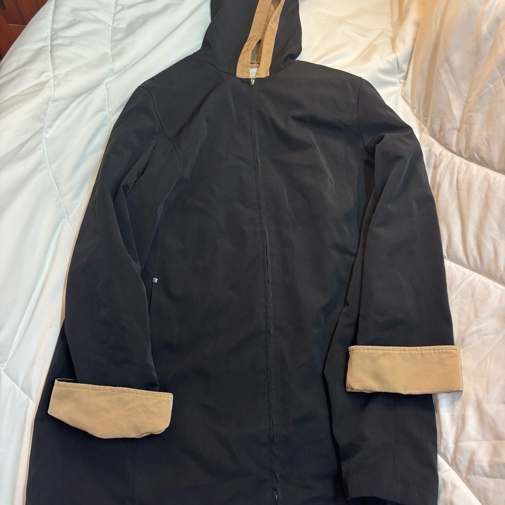 Women’s White Stag Black And Tan Zip Up Rain Coat Size XL (no size tag) see pics